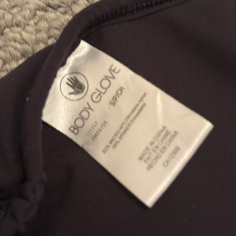 Body Glove Racer Back Tank - Picture 3 of 5